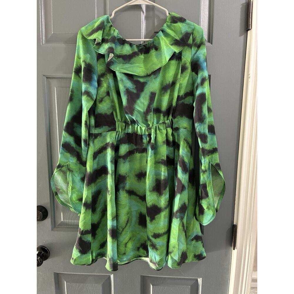 Topshop animal ruffle neck tea dress in green US 8 NWT - Picture 10 of 10